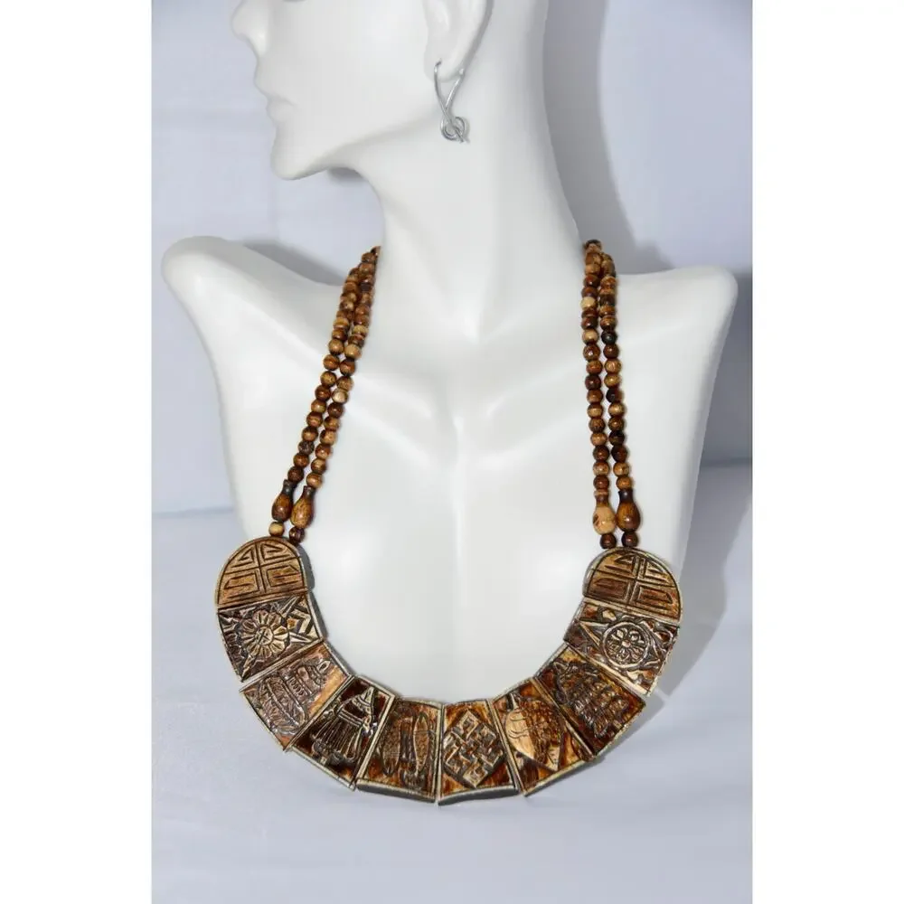 TIBETAN HANDCRAFTED 8 AUSPICIOUS SYMBOLS CARVED YAK BONE AMULET NECKLACE